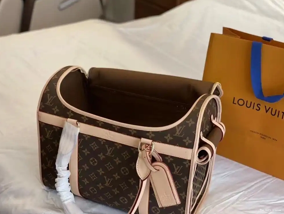 CUSTOM PET BAG LV 0524